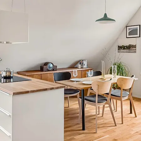 Design By Bryggen - View & Location