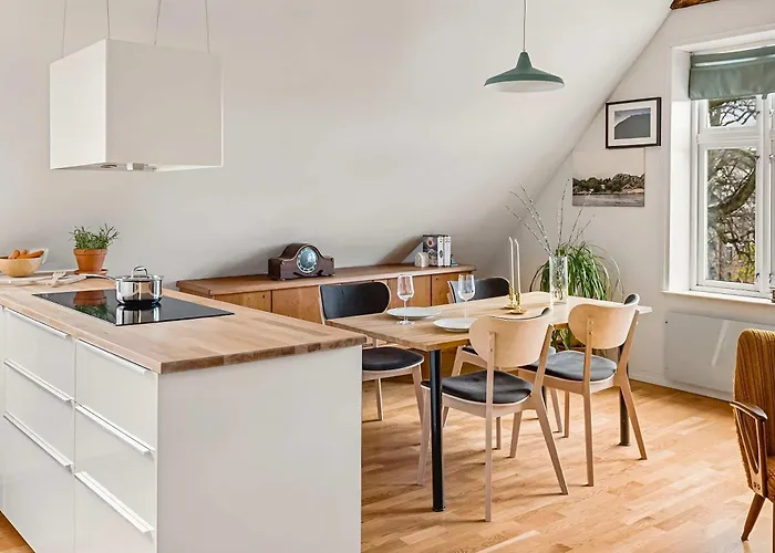 Design By Bryggen - View & Location